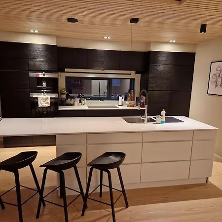 فيلة Modern & Spacious House In Central *